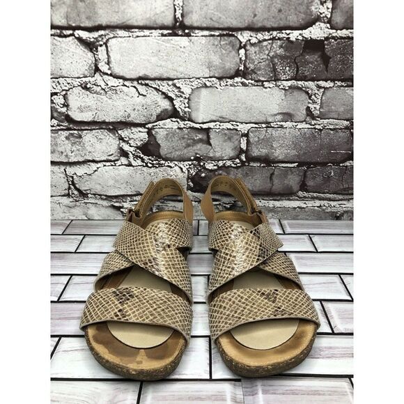 Clarks Taupe Leather Snake Skin Ankle Strap Casual Sandals Women Sz 7M US/37.5EU - Picture 11 of 16